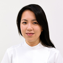 dr-peter-fuller-prosthetist-proprietor-250 dr linda yen